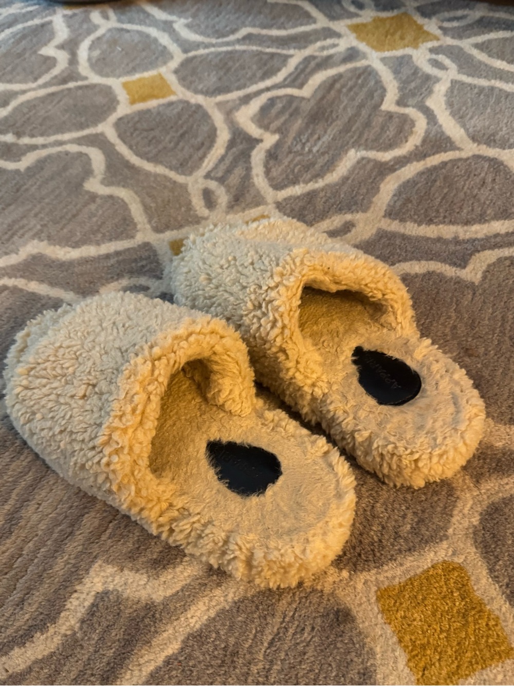 Apparis Beige Sherpa Slip-Ons
